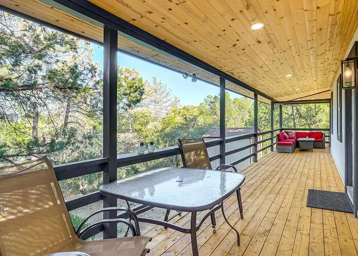 Holiday home Relax Fireside: Retreat W/ Hot Tub! Prescott